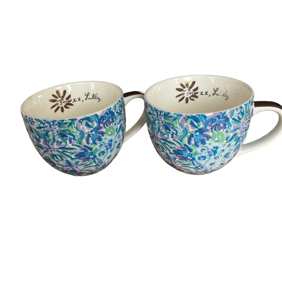 Lilly Pulitzer Other - Set of 2 Lilly Pulitzer Blue Floral oversized mugs featuring a hidden kitty!